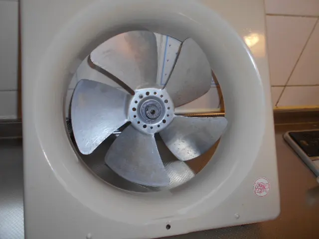 【業界歴30年】横須賀市から伺います！経験豊富なプロがきれいをお届けします！サービスの画像