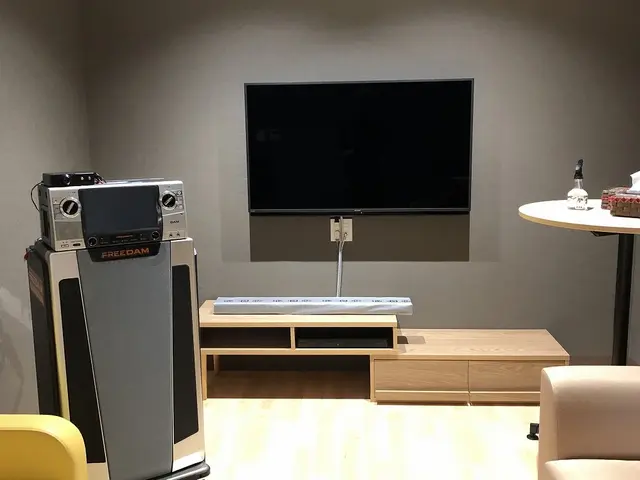 【TV壁掛け工事】２名体制で熊本密着！すべて１社対応及び保険も加入で安心サービスの画像