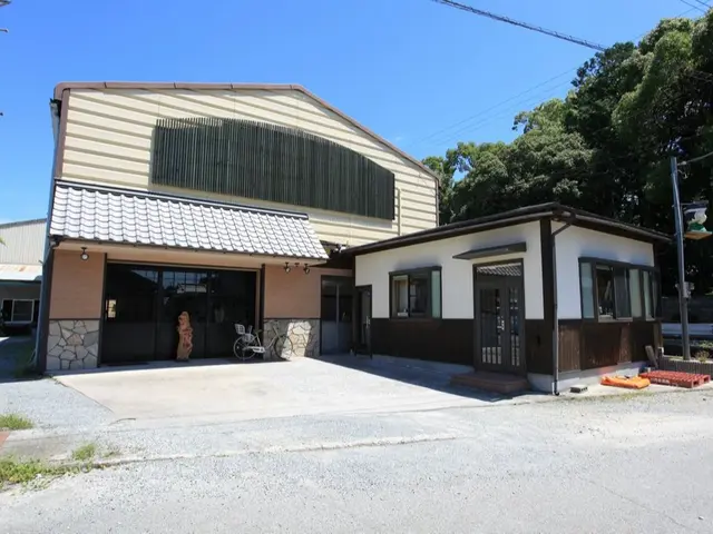 《西播磨地域で施工実績 5万枚超》100%自社対応！経験豊富な職人が揃ってます◎サービスの画像