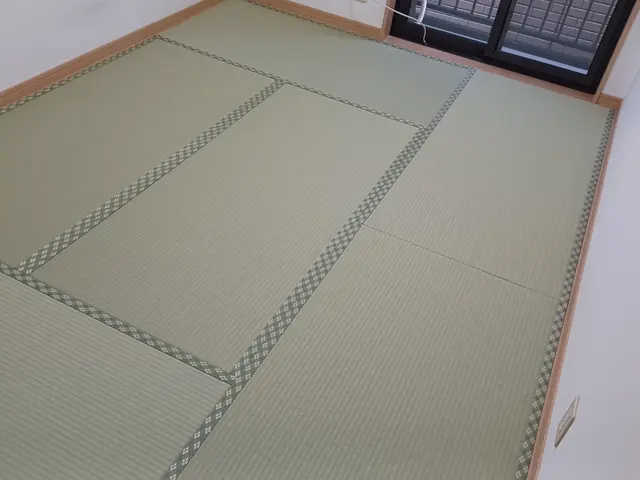 作業予約11/10〜当日仕上 職歴30年匠の技術 畳の事ならお気軽にご相談下さいサービスの画像