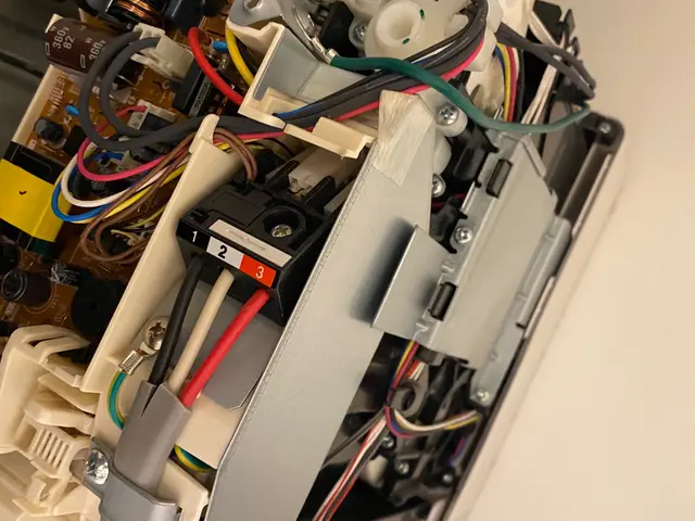 ★★エアコンを覗いてみては如何でしょうか？★気になる汚れは今のうちに★サービスの画像