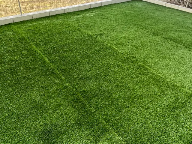 人工芝でお庭を明るく綺麗に☆サービスの画像