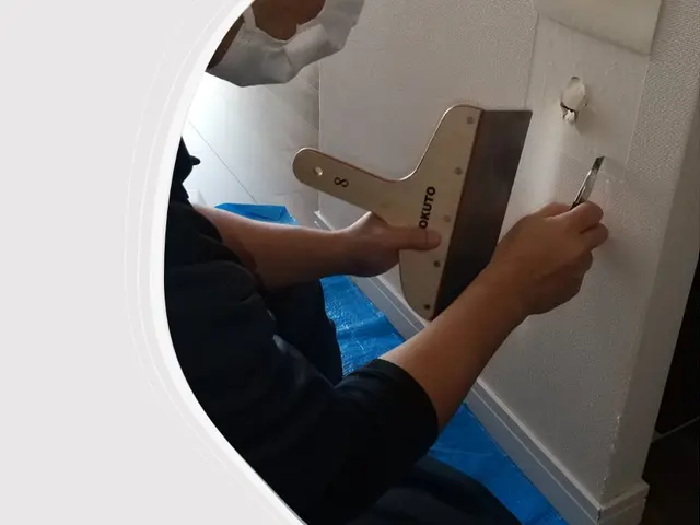 『女性スタッフ同行』壁穴の補修で高評価多数！仕上がり重視で安心◎サービスの画像