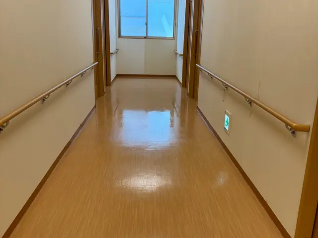 一般家庭・施設・テナント等床洗浄・ポリッシャーでキレイにします◎サービスの画像