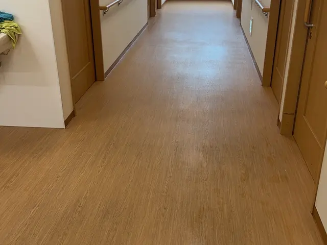 一般家庭・施設・テナント等床洗浄・ポリッシャーでキレイにします◎サービスの画像