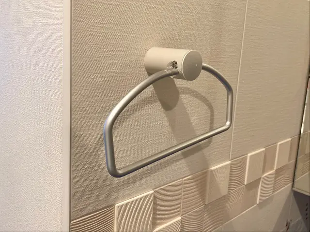 福岡市【タオルハンガーの交換・取り付け】日用雑貨品の取付もOK！サービスの画像