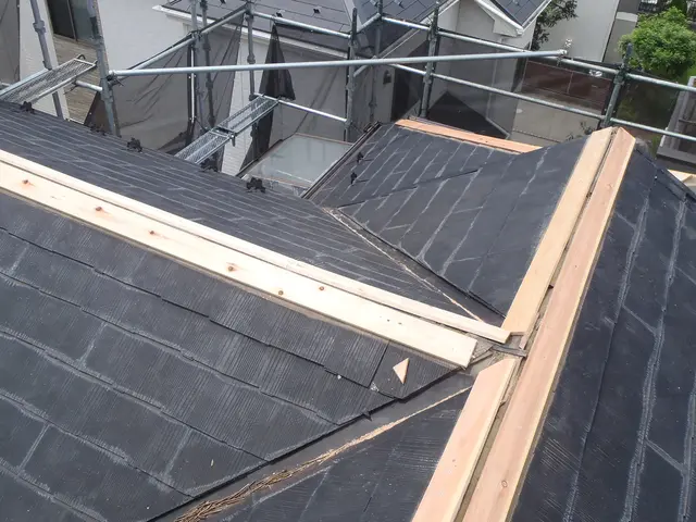 屋根の困り事は注文修繕で安心！屋根の８割は修理でOKなんです！セミオーダー修繕サービスの画像