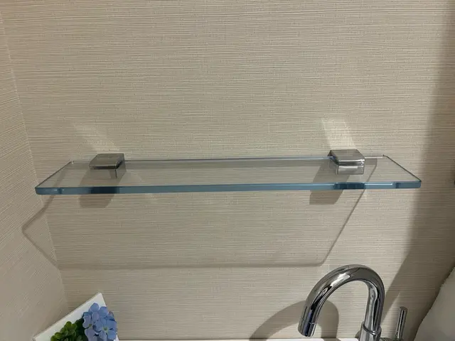 ウォールシェルフの設置・取り付け!!丁寧かつスピーディーに!!サービスの画像