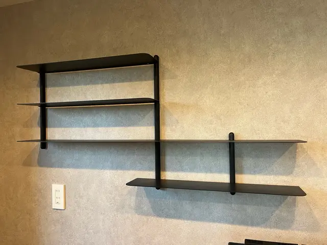 ウォールシェルフの設置・取り付け!!丁寧かつスピーディーに!!サービスの画像