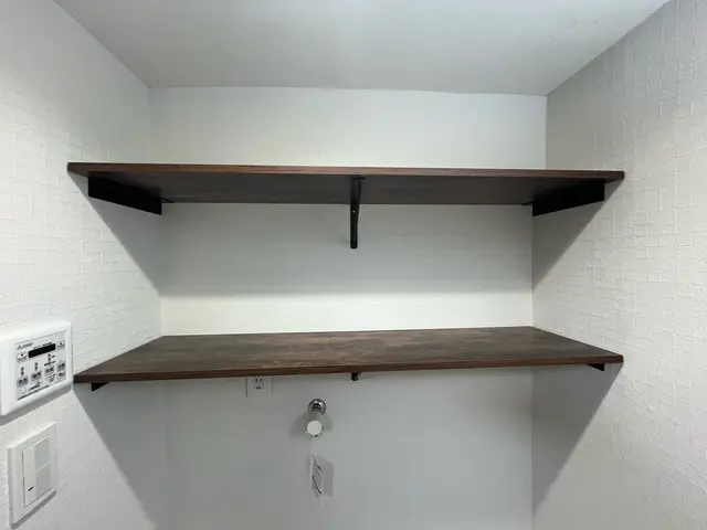 ウォールシェルフの設置・取り付け!!丁寧かつスピーディーに!!サービスの画像