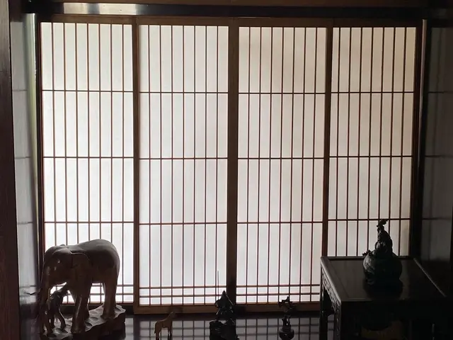 【返信最速】新規出店！全て自社施工◎地元高岡市の職人です！障子の張替は私まで！サービスの画像