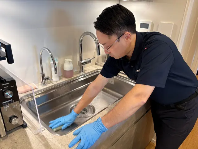 ◆駐車0円◆追加料金無し◆同日作業に限りエアコン1台7,000円でお掃除します◎サービスの画像