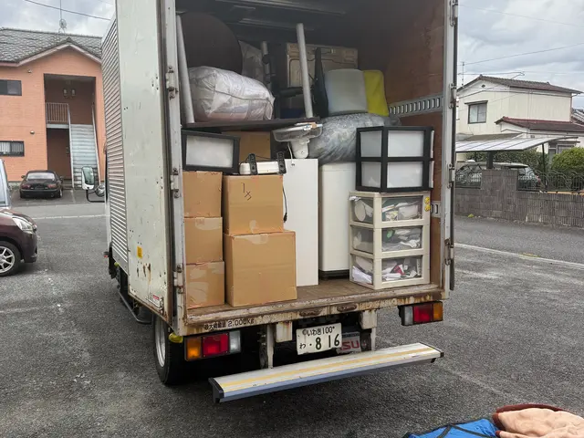 力仕事もお任せください。かぐの配置もお手伝いしますサービスの画像