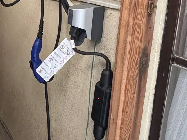 お客様の情報をもとに、お車に合ったコンセントのご提案いたします。サービスの画像