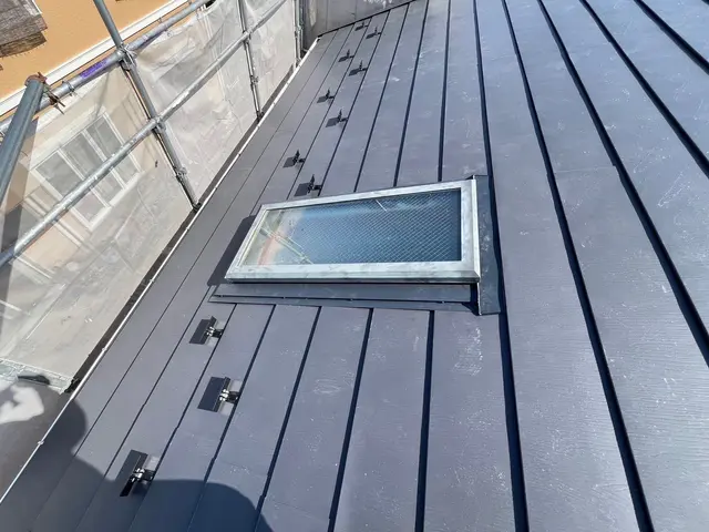 ガルバニウム板金断熱材入りででお家長持ち夏は涼しく冬は暖かくサービスの画像