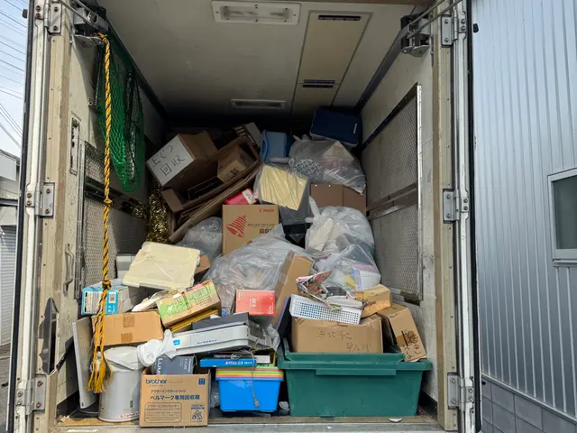 「2トン回収23,000円｜追加料金なし・分別不要で安心」サービスの画像