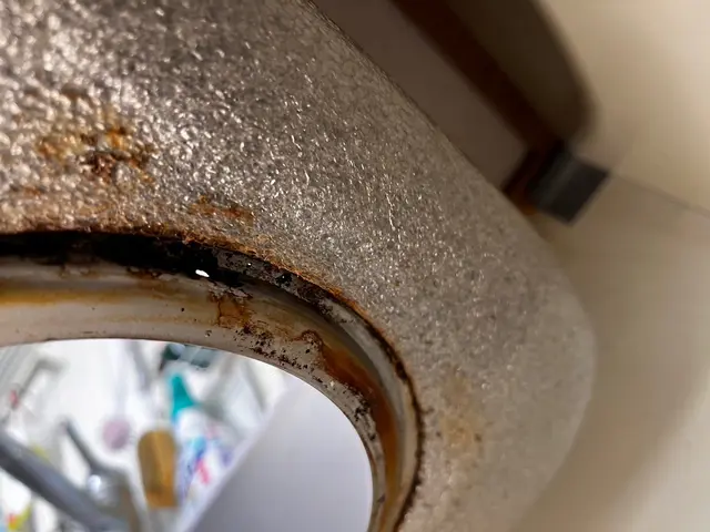 キッチンシンクの穴補修、トラップ周りからの水漏れを補修します！サービスの画像