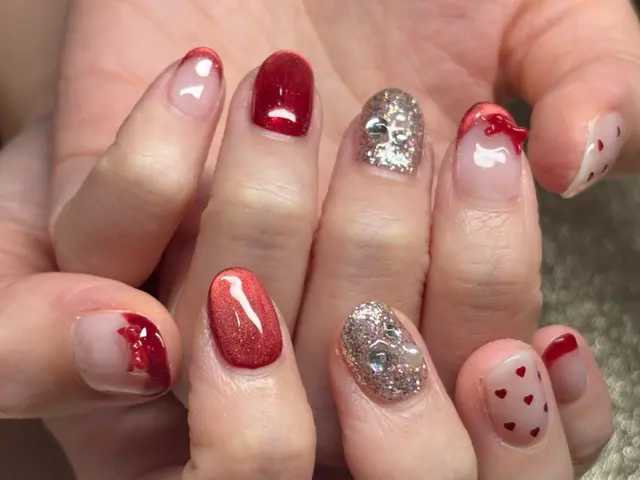 海外経験を活かした丁寧な施術をお約束します。爪の美しさを引き出すシンプルネイル