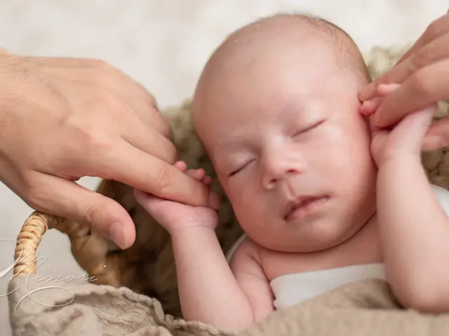 おなかの中で大切に育てた赤ちゃん♡生まれたばかりの姿をプロのお写真で残しませんかサービスの画像
