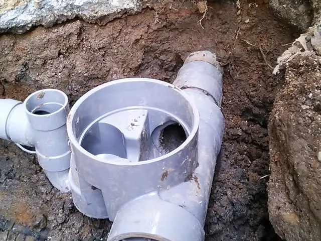 給水管　蛇口　トイレの水漏れ修理します　電子音聴棒の漏水調査で発見率UP！！サービスの画像