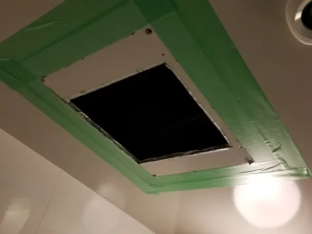 電気工事士が浴室暖房換気扇交換します！禁煙者の本人！　paypay使えますサービスの画像