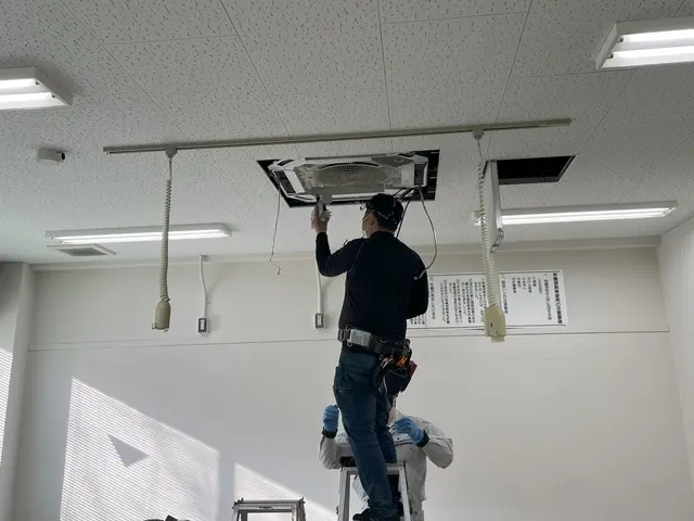 20台以上のエアコンもおまかせください。20台以上割引。サービスの画像