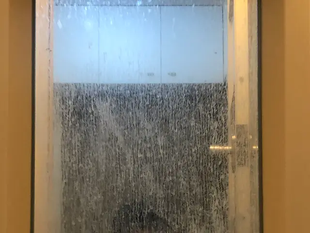 ☆鏡、エプロン内部、排水口までスッキリ洗浄☆サービスの画像