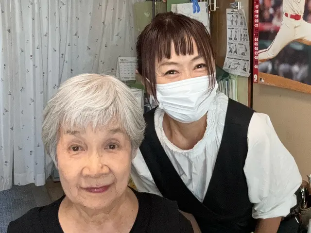 ご自宅が美容室に早変わり！介護の資格を持つ美容師がご自宅にお伺い致します。サービスの画像