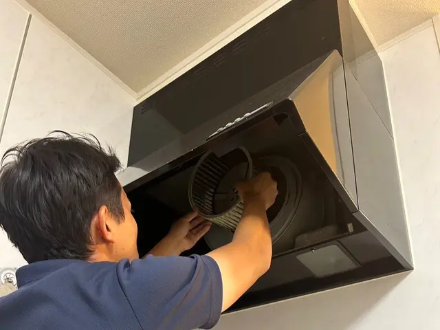 自信のサービス！油汚れはプロにお任せ！サービスの画像