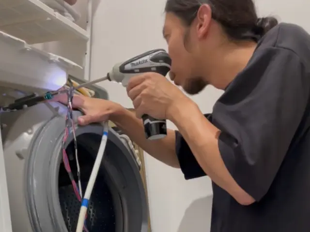 【4大メーカー全て対応☆】分解洗浄で乾燥機能改善♪店長か副店長が必ずお伺い☆サービスの画像