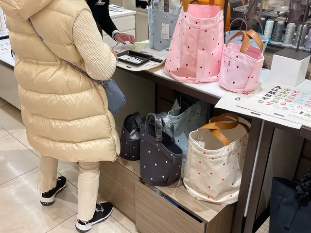 ◆年中無休◆◆近畿地区、限定販売商品等の全国発送OK！◆スピード対応いたします！サービスの画像