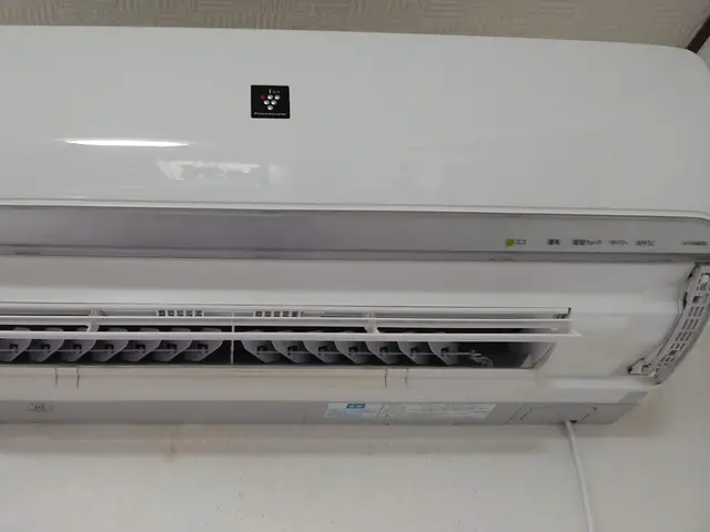 2,000台の実績！壁掛けエアコンクリーニングサービスの画像