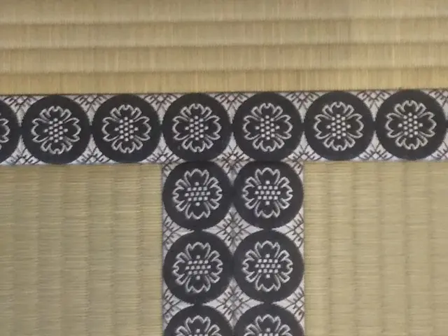 国産熊本表、各種取り揃えております。見本を見比べて下さい。サービスの画像