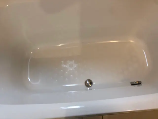 東京、埼玉近辺限定　口コミ高評価店　鏡の鱗取りサービス　浴室クリーニングサービスの画像