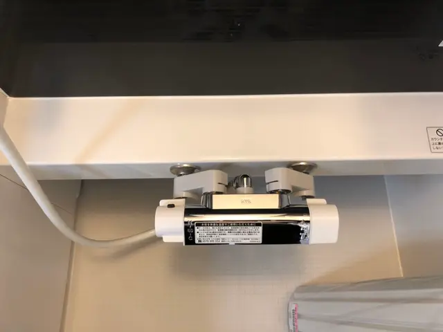 東京、埼玉近辺限定　口コミ高評価店　鏡の鱗取りサービス　浴室クリーニングサービスの画像