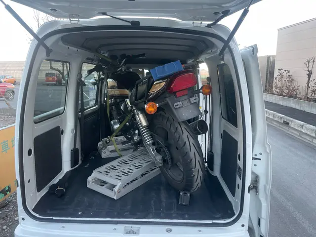 近距離は割引料金可能です！長距離対応致します！大型対応可能まずはご相談ください！サービスの画像