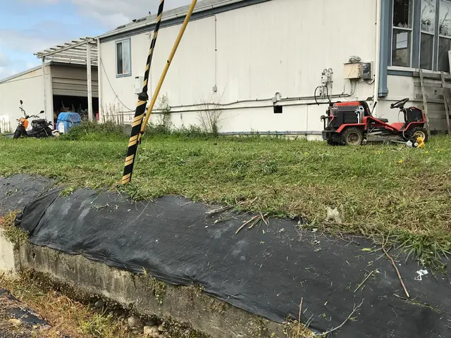 【豊富な経験と知識で安心！】安全第一の作業を常日頃から心がけています◎サービスの画像