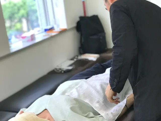 3ヶ月以上続く慢性腰痛でお困りの方へ（2回目以降は、10,000円です）サービスの画像