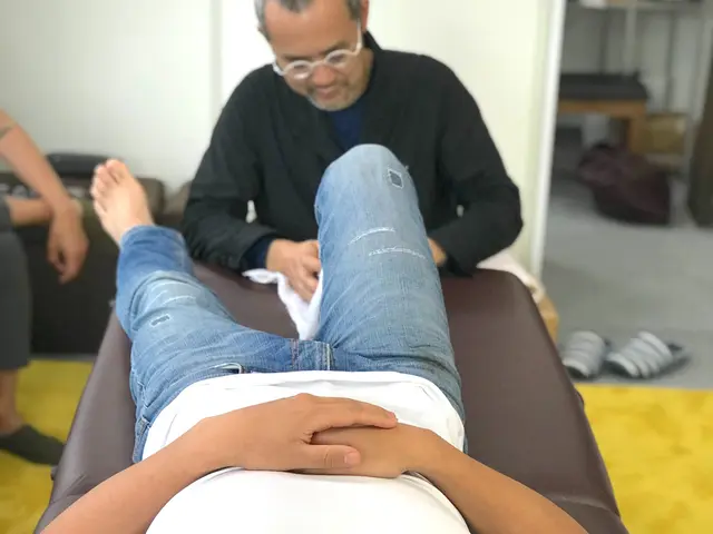 3ヶ月以上続く慢性腰痛でお困りの方へ（2回目以降は、10,000円です）サービスの画像