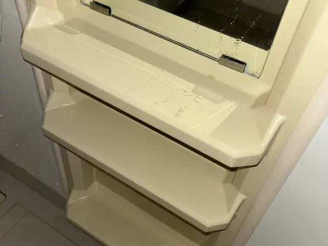 経験10年の熟練技術で浴槽を新品同様に甦らせる！10層以上の厚膜塗装で長持ちサービスの画像