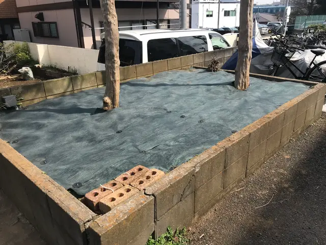 ザバーン240等の施工から砂利撒きまで対応サービスの画像