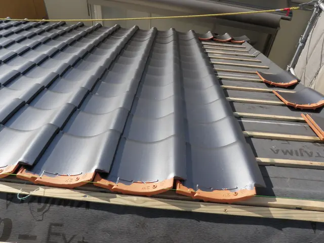 屋根の葺き替え・部分補修・雨漏りご相談くださいサービスの画像