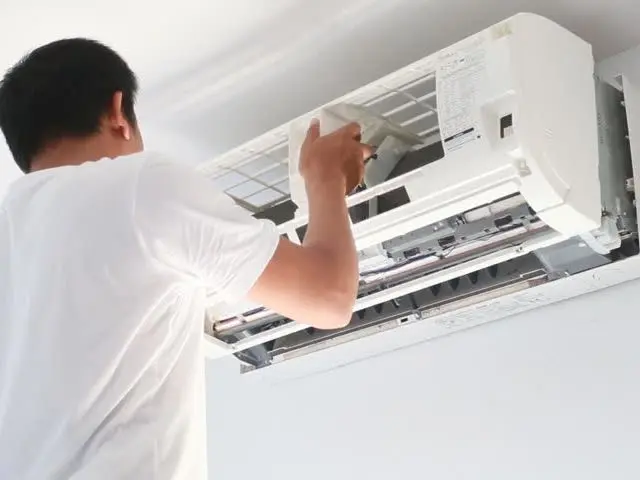 ダイキンのエアコンが得意です！損害保険加入済み！大手での業務経験も豊富です。サービスの画像
