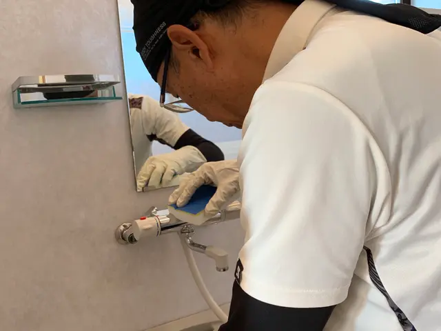 ★黒カビ、水垢しっかり落とします★プロの徹底クリーニングで快適生活を★サービスの画像