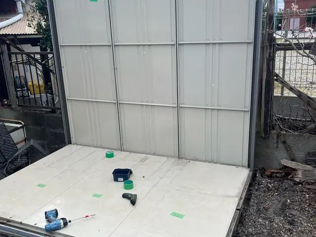 物置の設置、解体、移動！ご一緒に不用品の回収も可能です！大阪府周辺地域対応可！サービスの画像