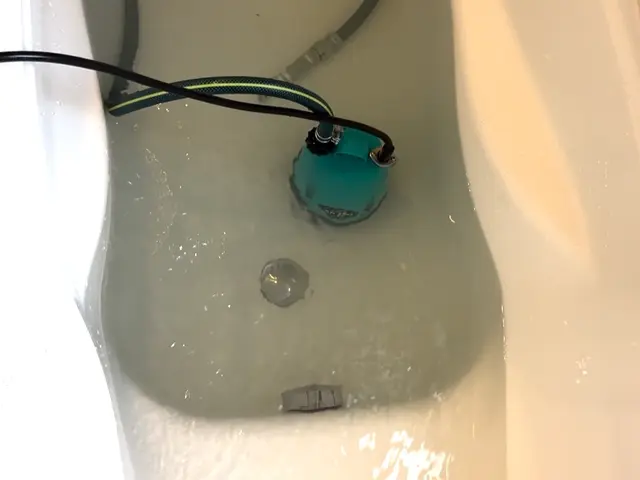 レジオネラ菌増殖防止！浴室追い焚き配管洗浄サービスの画像