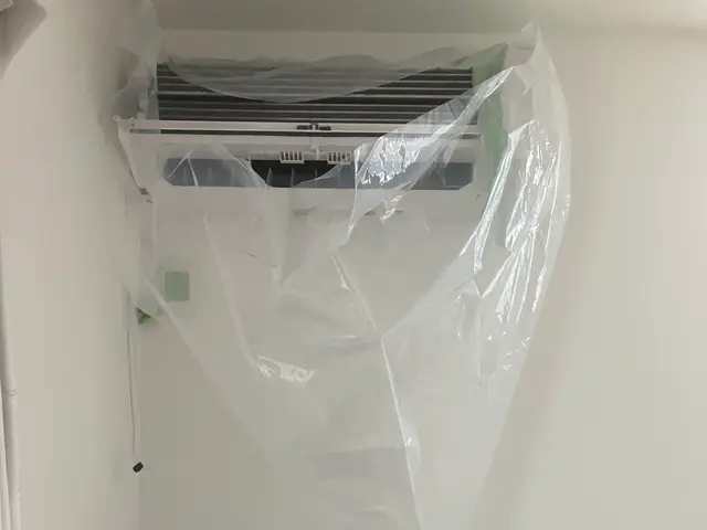 ☆ピカピカ☆年末年始の大掃除前に。電力削減、空気改善。クリーンな空間へサービスの画像