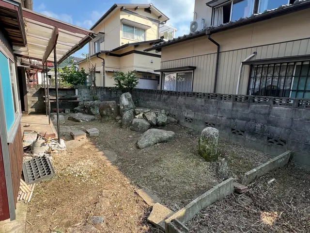 草抜き、除草さぎプロの技術でご満足いただけるように心を込めて作業いたしますサービスの画像