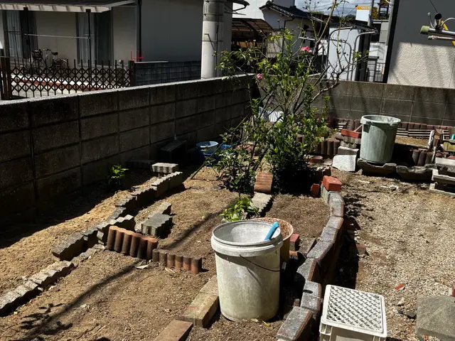 草抜き、除草さぎプロの技術でご満足いただけるように心を込めて作業いたしますサービスの画像