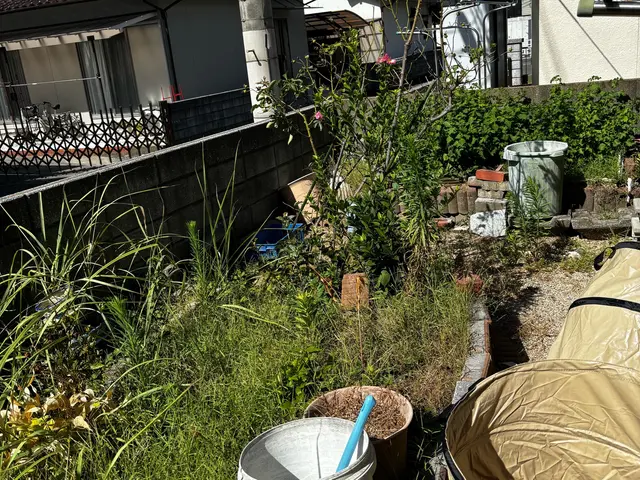 草抜き、除草さぎプロの技術でご満足いただけるように心を込めて作業いたしますサービスの画像